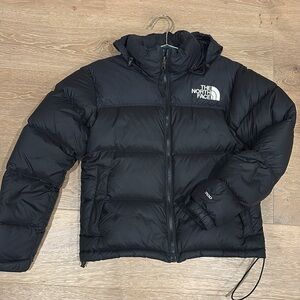 The North Face women’s Nuptse Jacket in black size XS. A classic!
